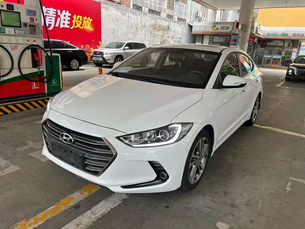 Hyundai Elantra 2016