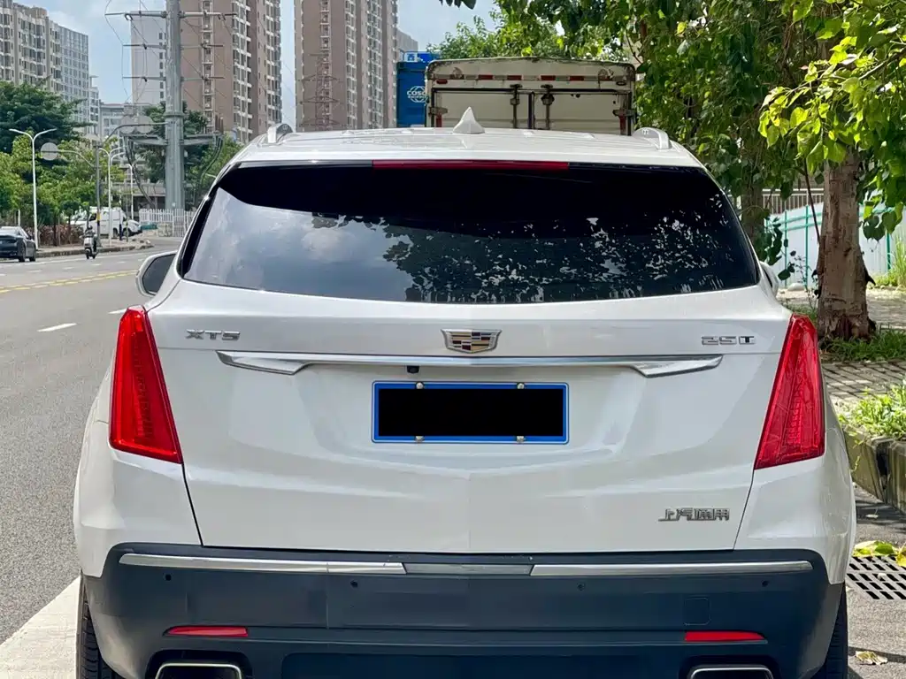 Cadillac XT5 — миниатюра 8
