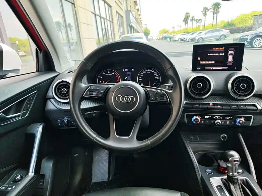 Audi Q2L — миниатюра 11