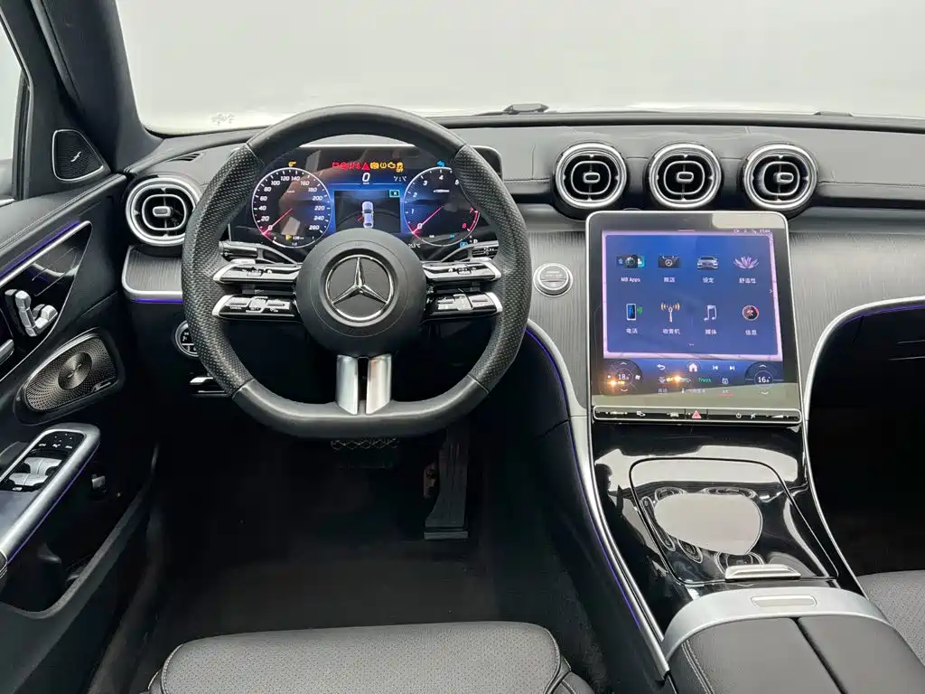 Mercedes-Benz C-Class — миниатюра 18
