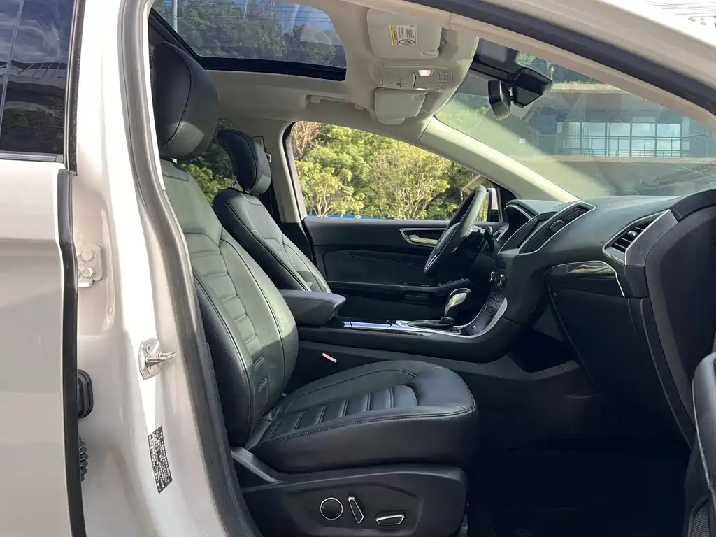 Ford Edge — миниатюра 15