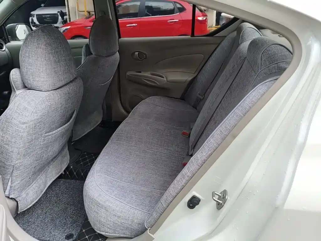 Nissan Sunny — миниатюра 17