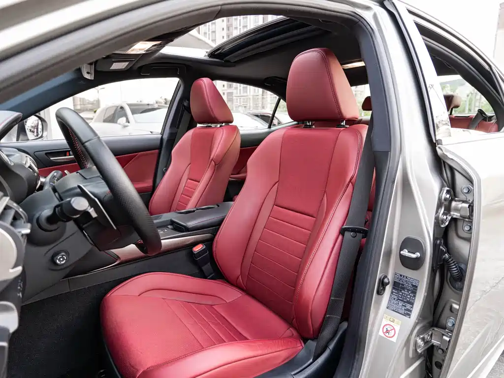 Lexus IS — миниатюра 10