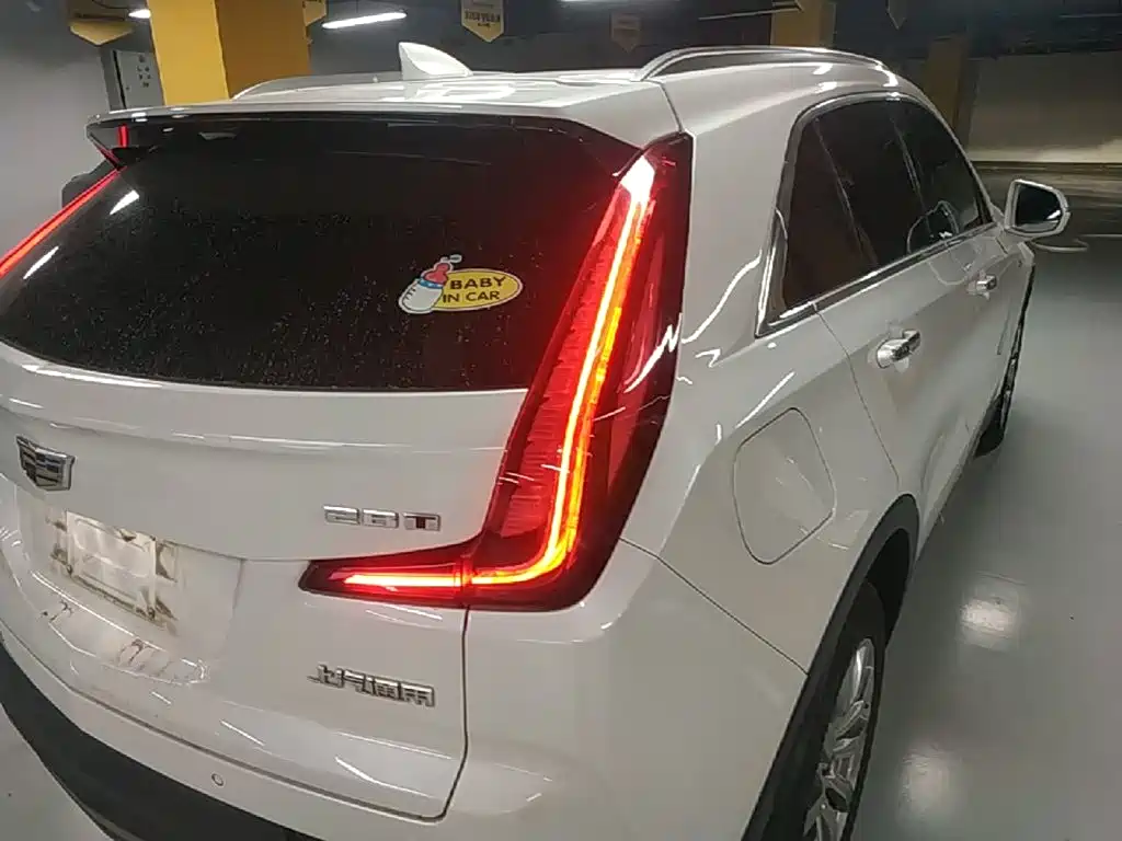 Cadillac XT4 — миниатюра 8