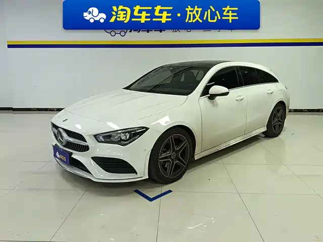 MERCEDES-BENZ CLA