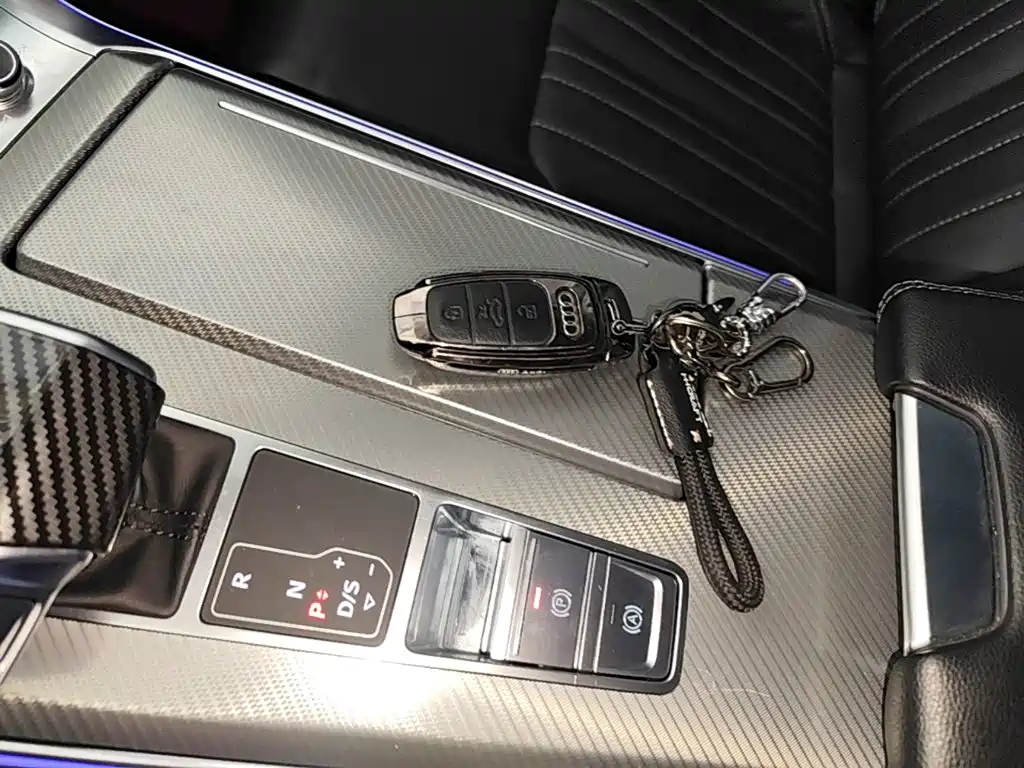 Audi A6L — миниатюра 9