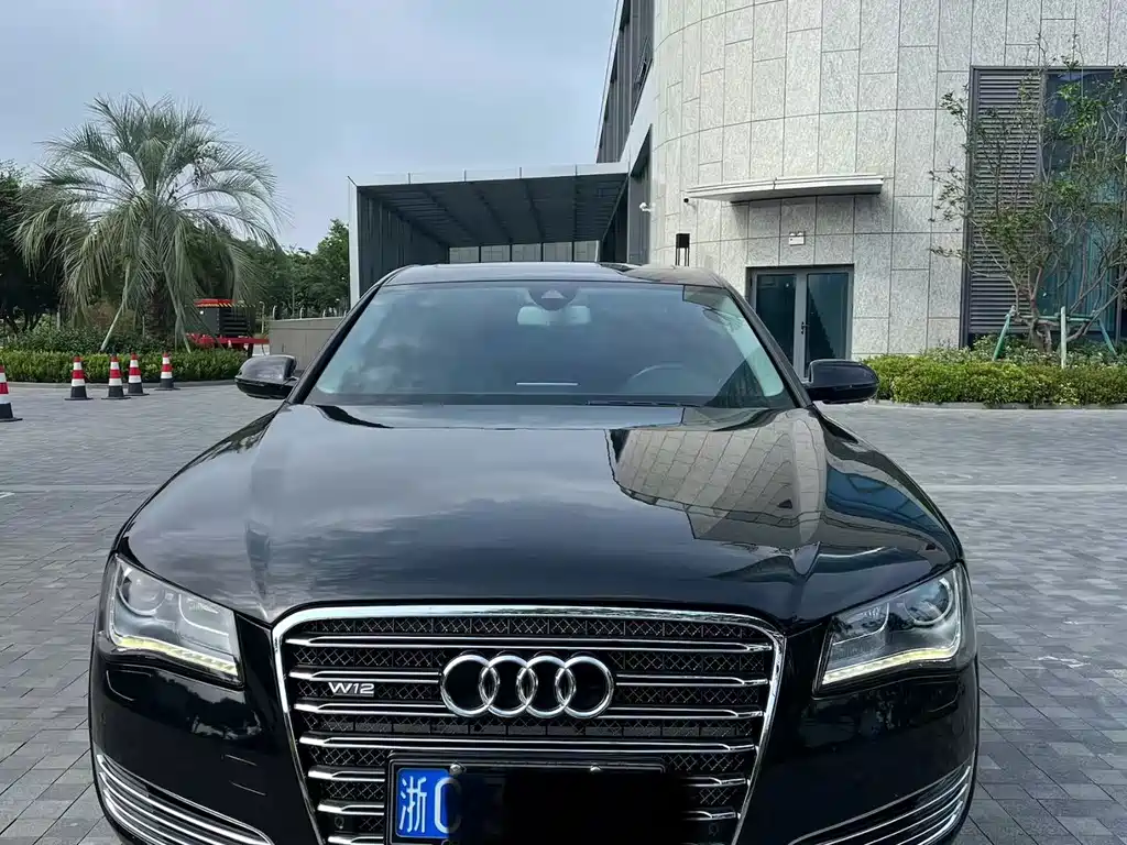 Audi A8
