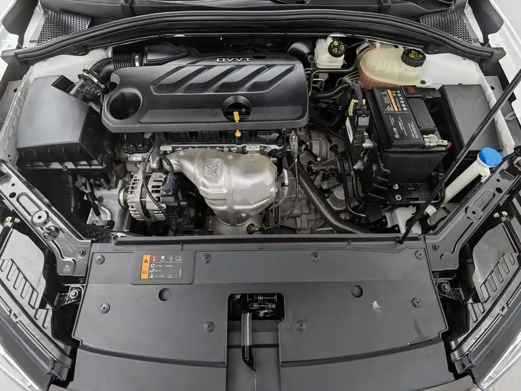 Roewe i5 — миниатюра 6