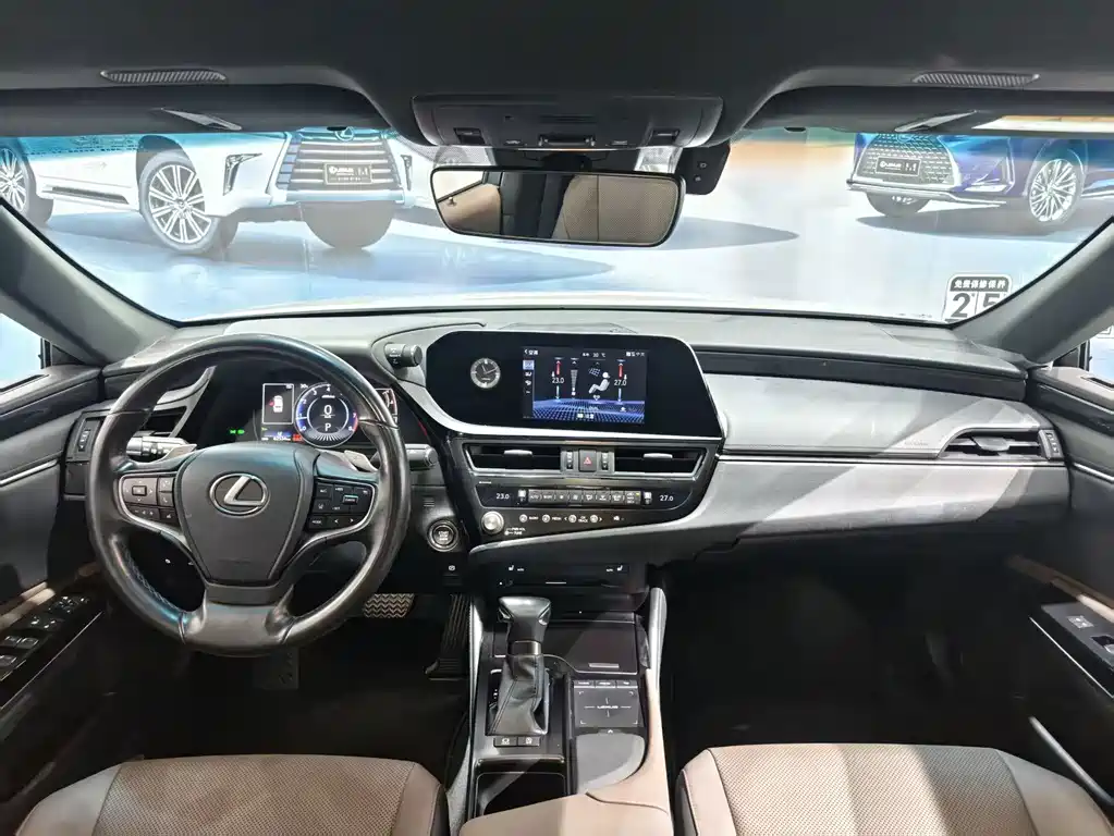 Lexus ES — миниатюра 6