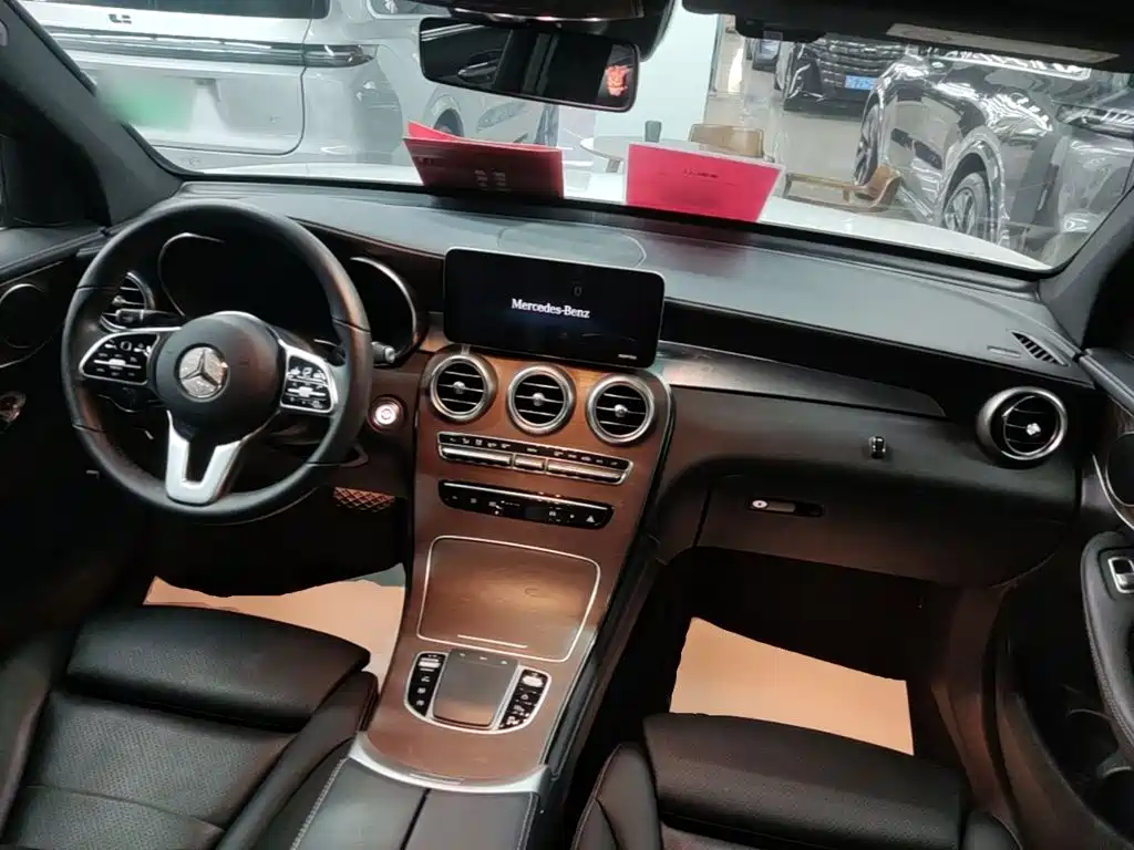 Mercedes-Benz GLC — миниатюра 10