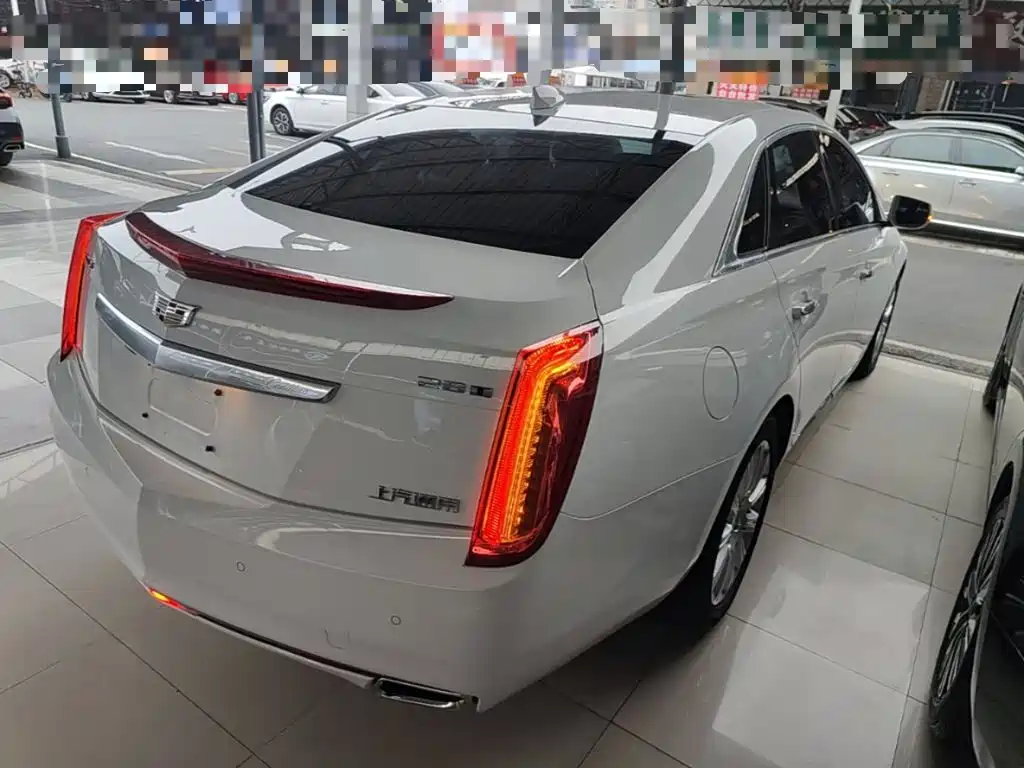 Cadillac XTS — миниатюра 7