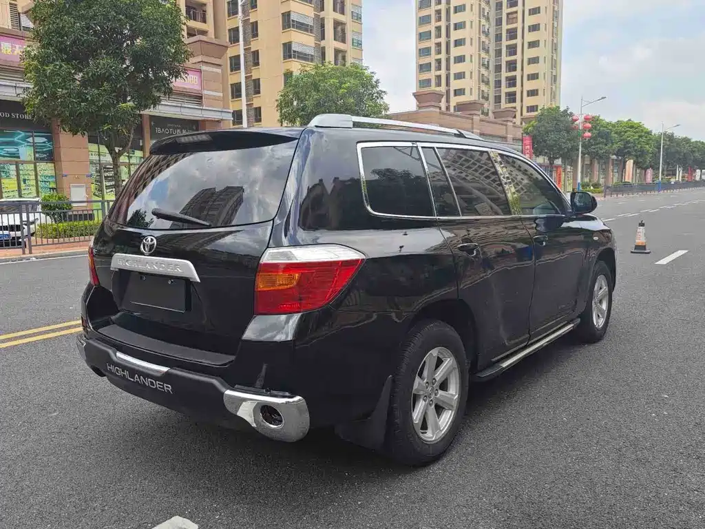 Toyota Highlander — миниатюра 5