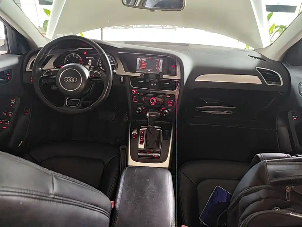 Audi A4L — миниатюра 10
