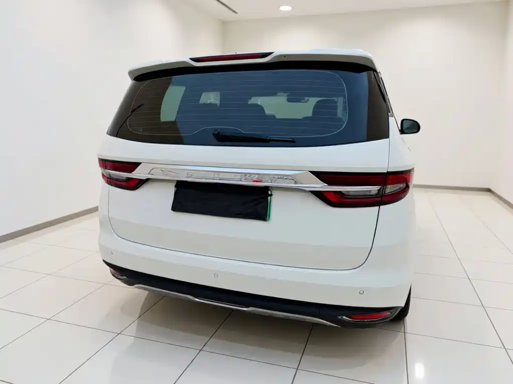 Geely Jia Ji New Energy — миниатюра 3
