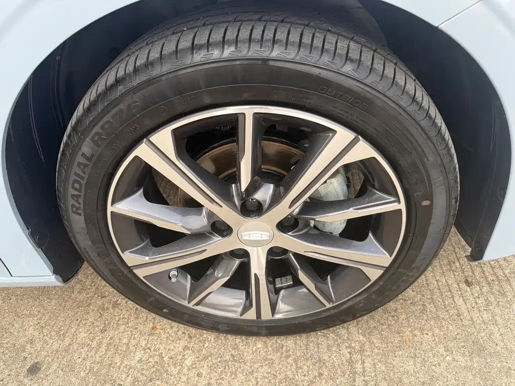 Geely Emgrand — миниатюра 4