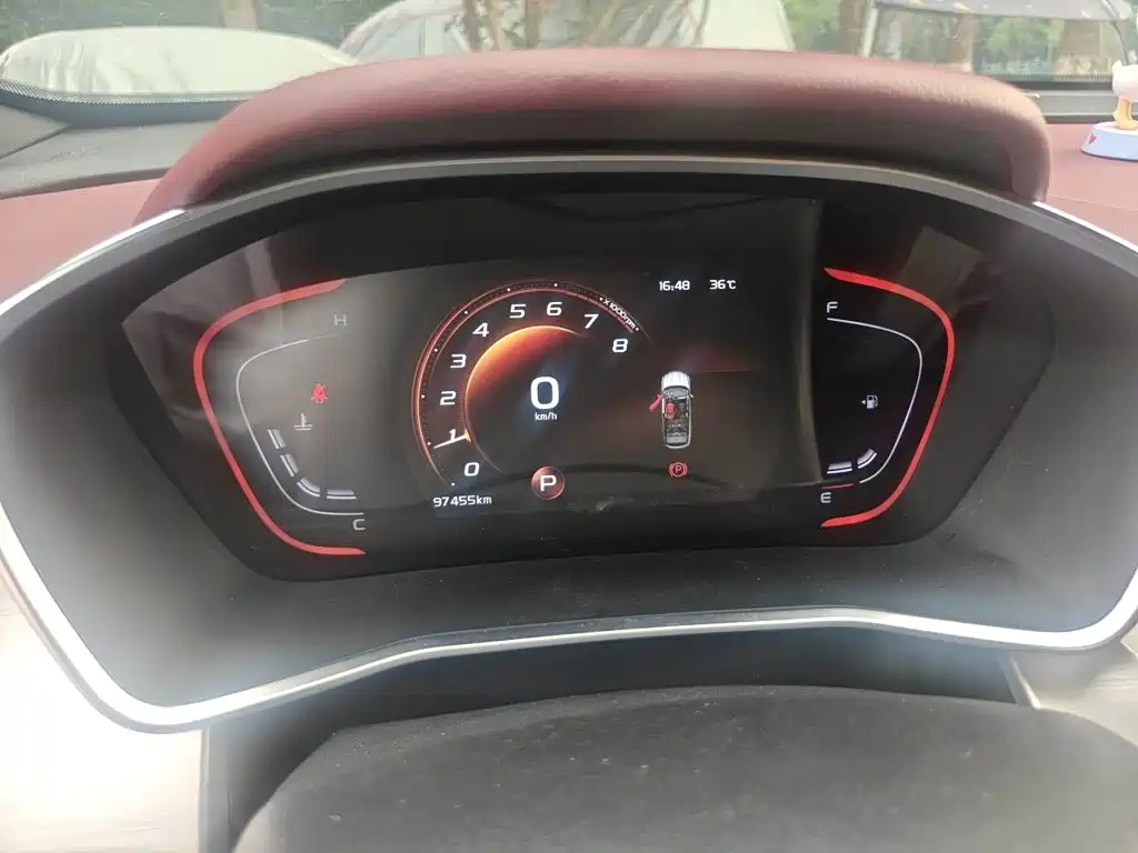 Geely Binyue — миниатюра 8