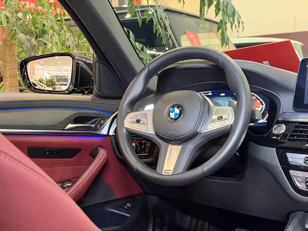 BMW 5 Series — миниатюра 17