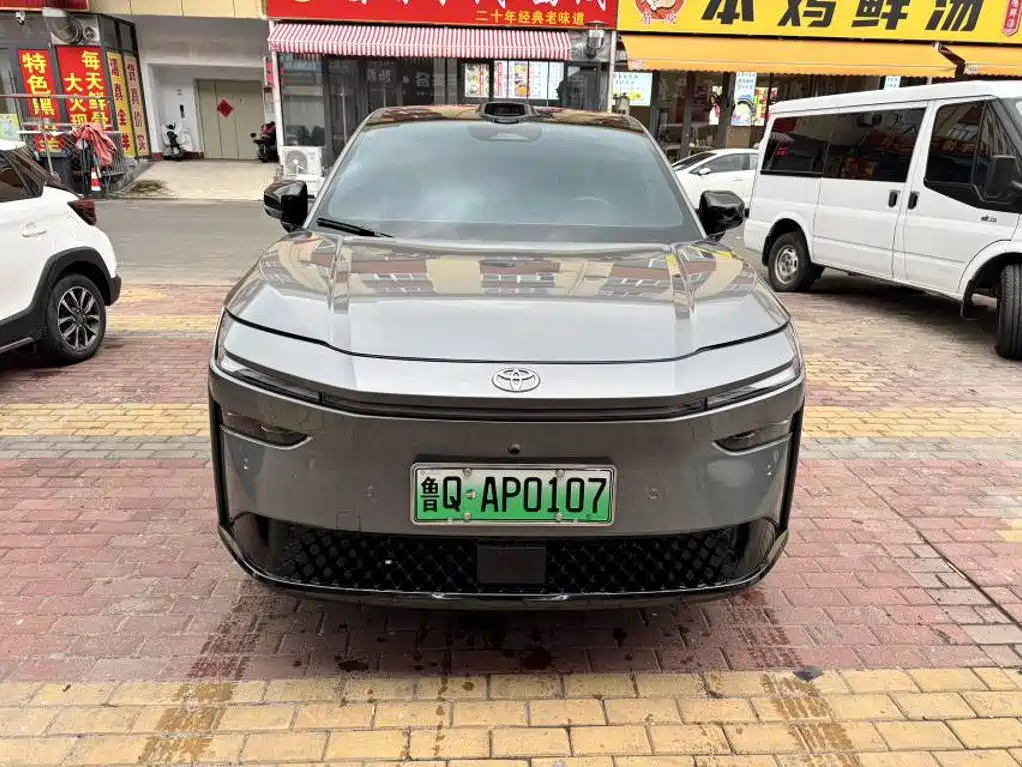 Toyota bZ3X — миниатюра 2