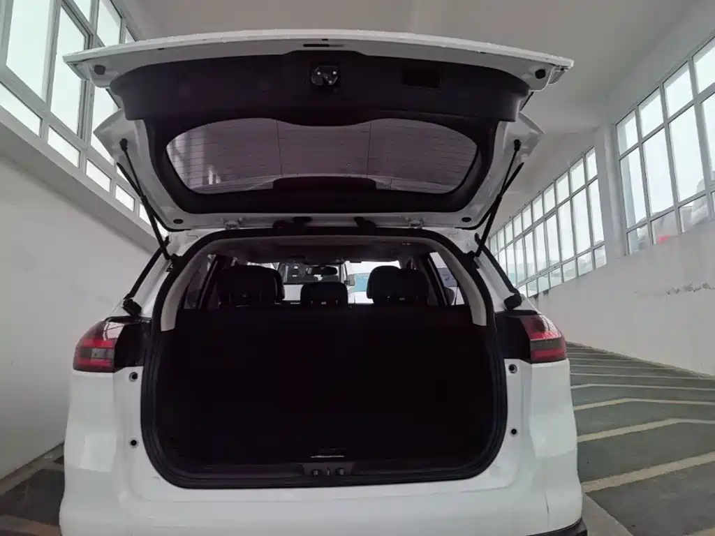 Geely Boyue — миниатюра 19