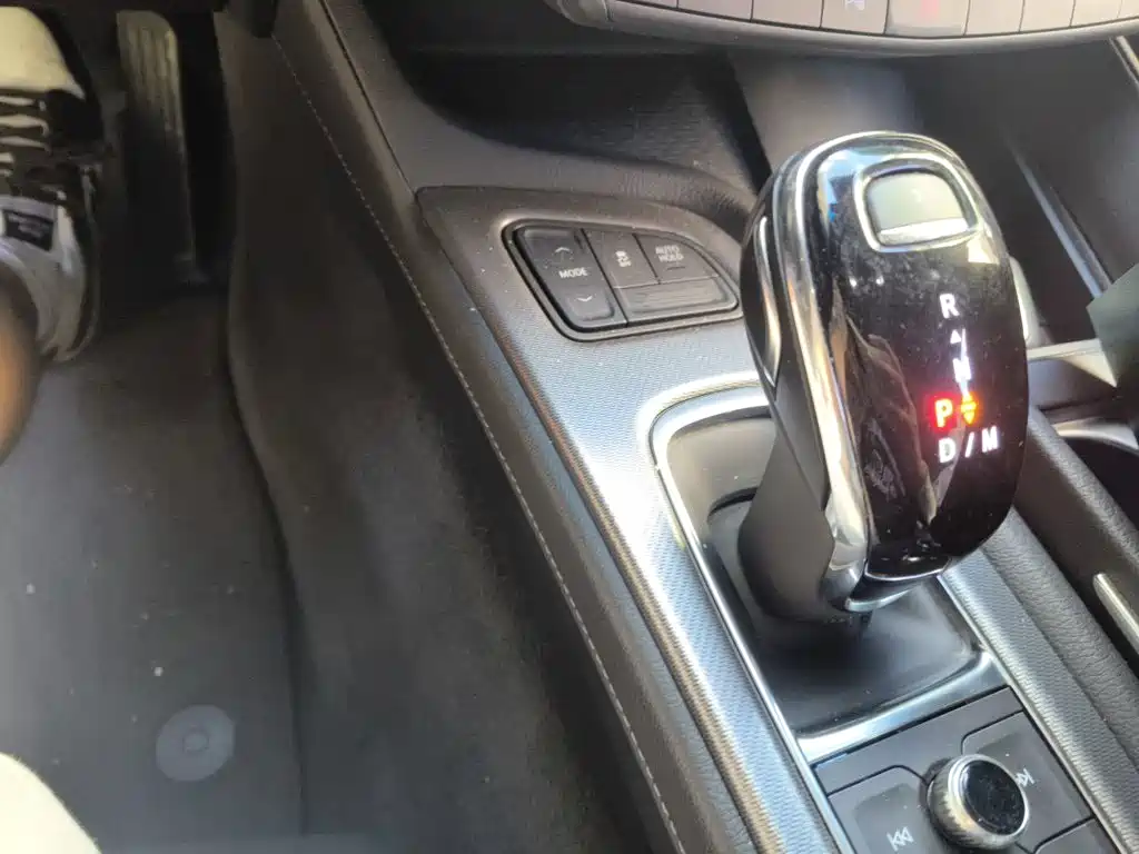 Cadillac CT5 — миниатюра 10