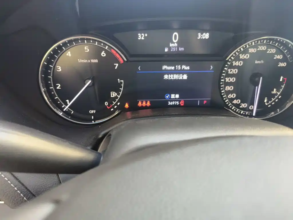 Cadillac CT5 — миниатюра 8