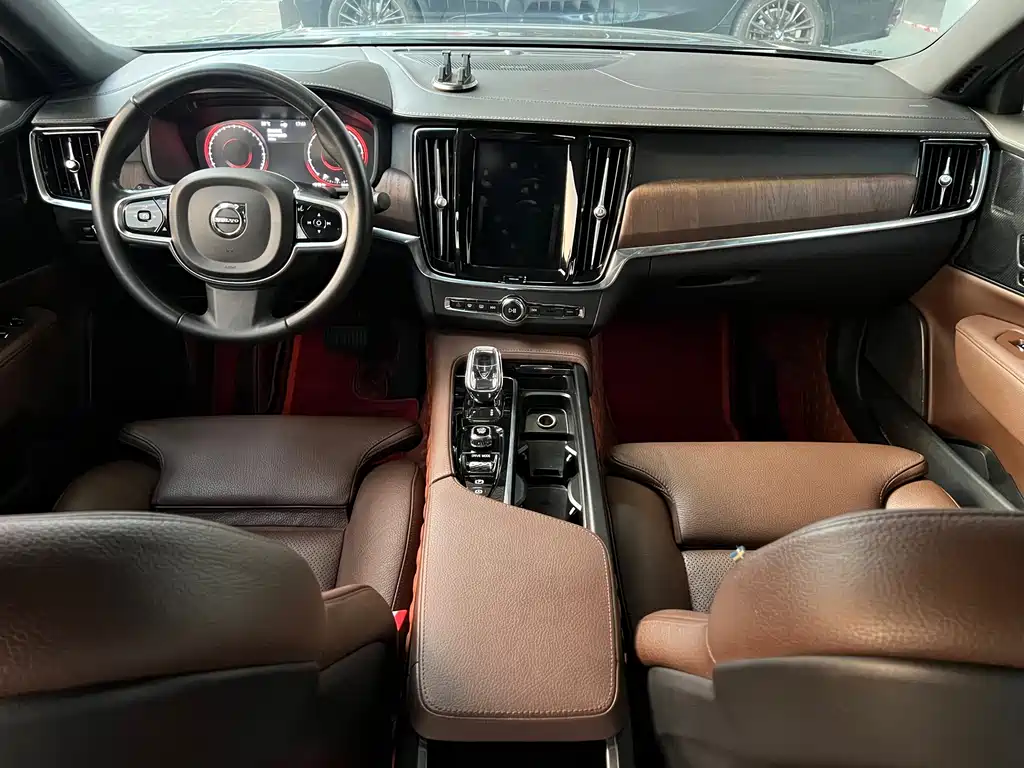 Volvo S90 — миниатюра 6