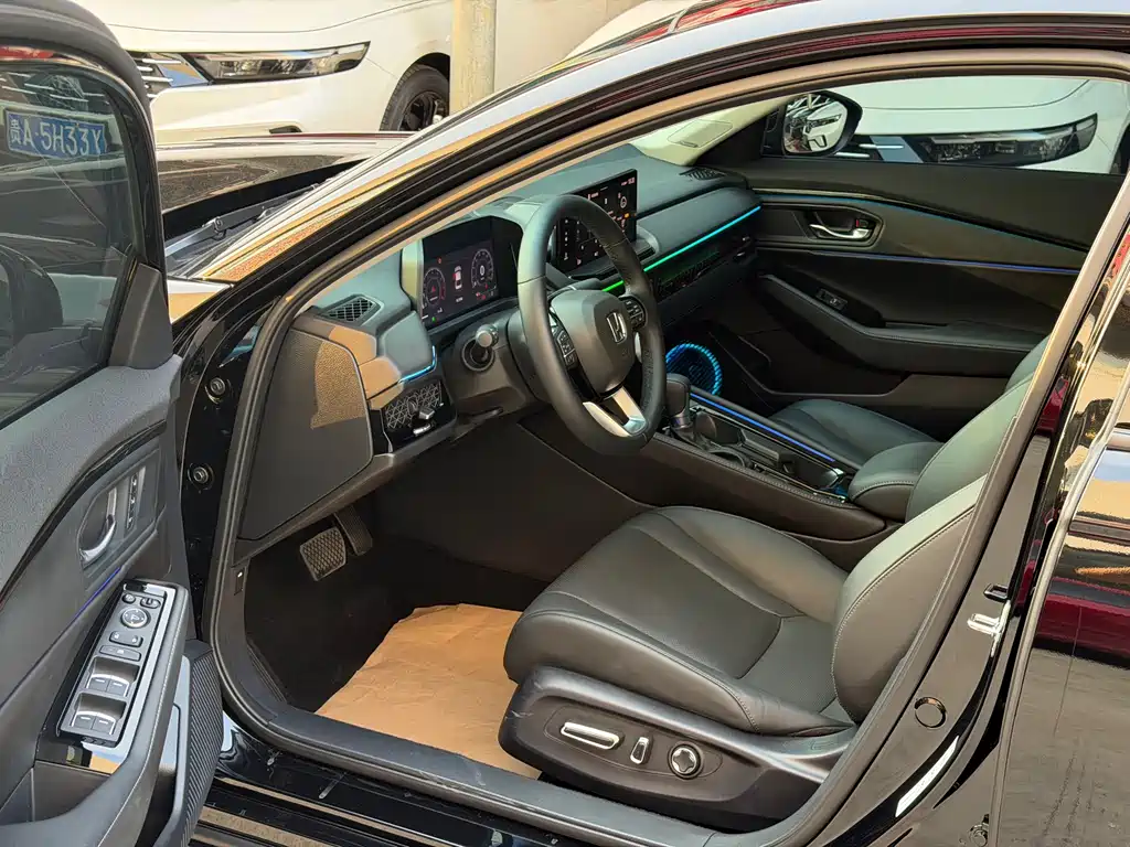 Honda Accord 2025 Sport 260TURBO Luxury
