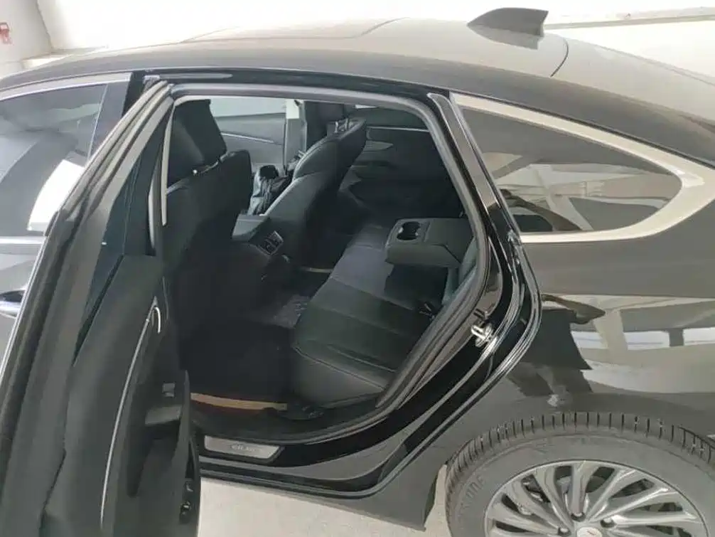 Buick LaCrosse — миниатюра 4