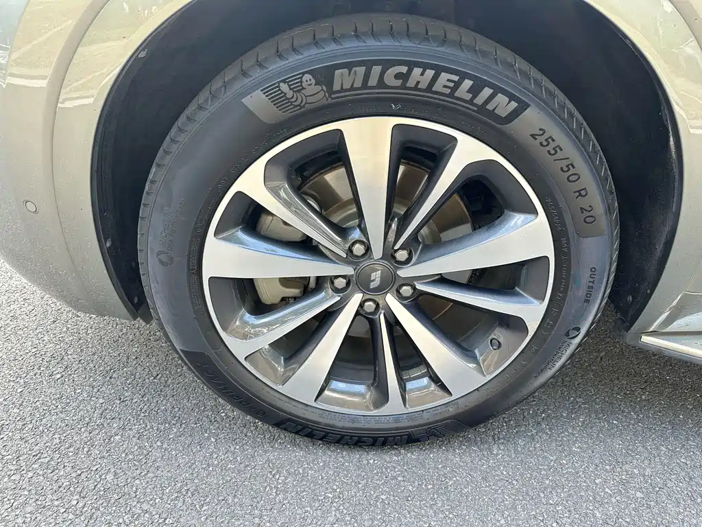 Li Auto Li ONE — миниатюра 24