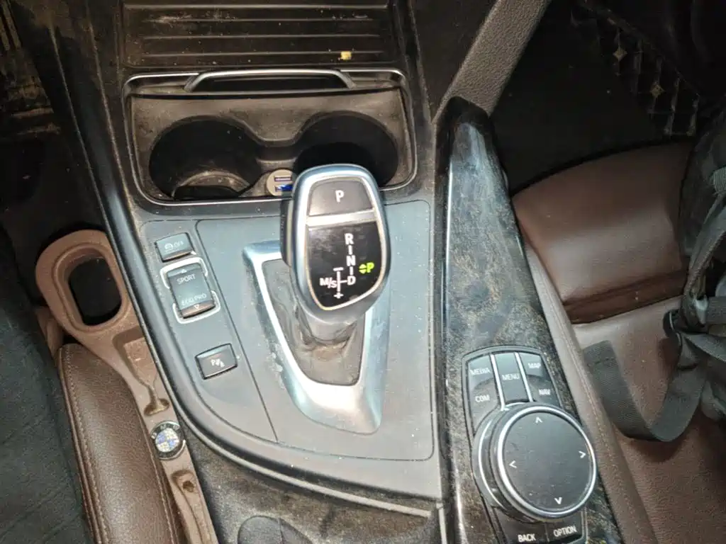 BMW 3 Series — миниатюра 14