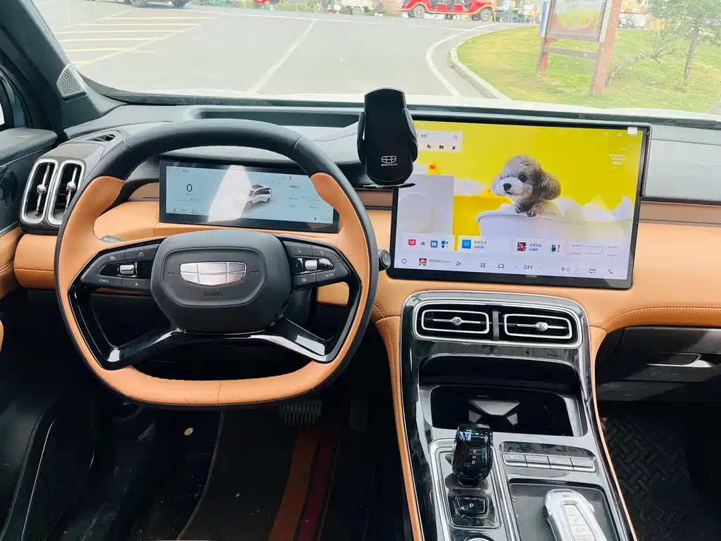 Geely Boyue L — миниатюра 7