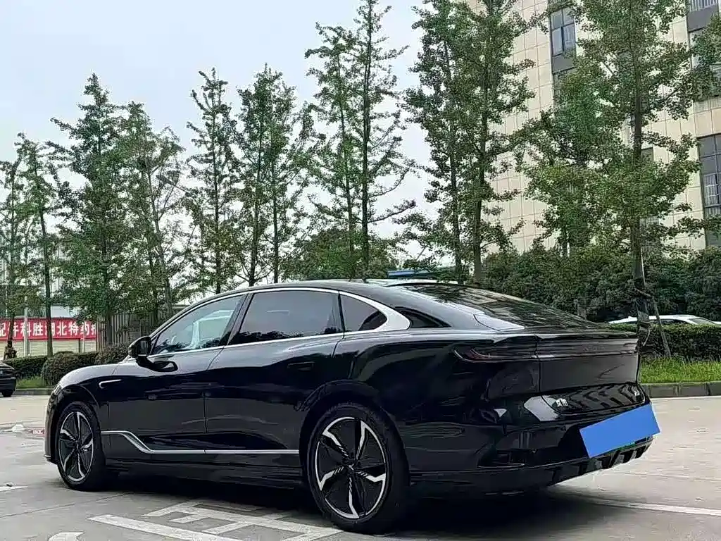 VOYAH Zeekr — миниатюра 9