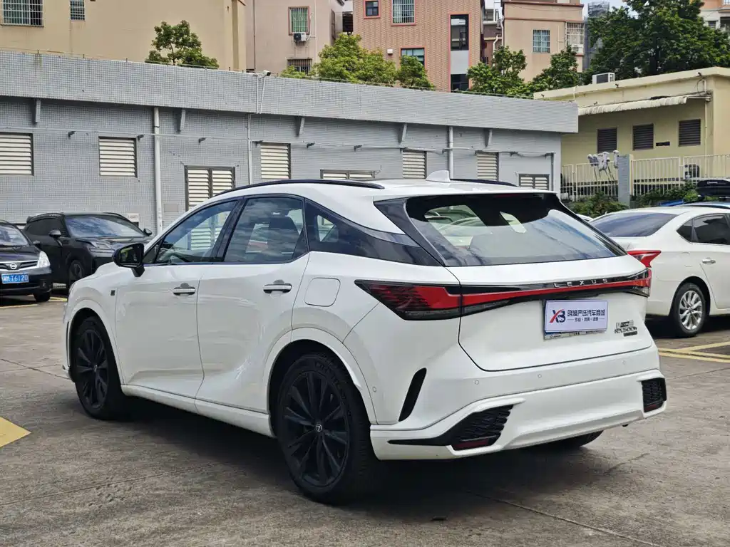 Lexus RX — миниатюра 6
