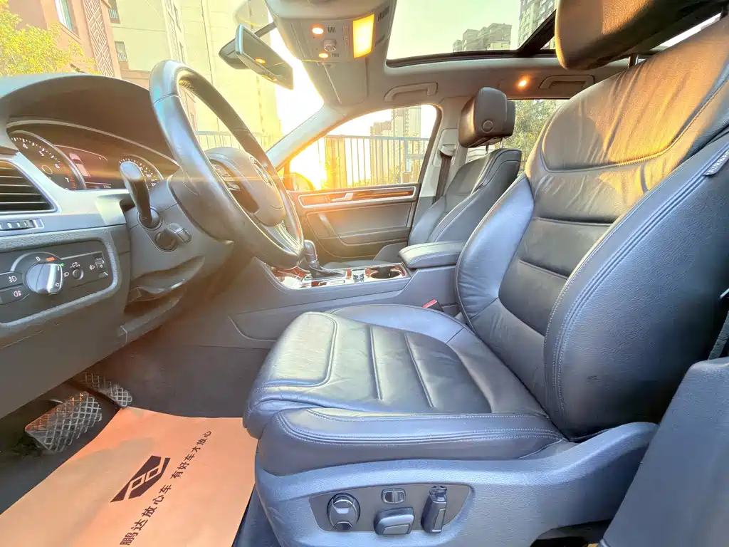 Volkswagen Touareg — миниатюра 4