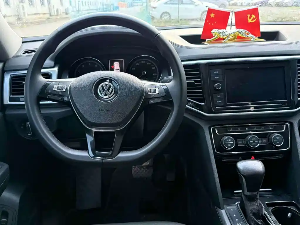 Volkswagen Teramont — миниатюра 10