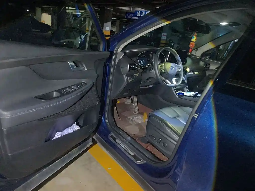 Hyundai Santa Fe — миниатюра 14