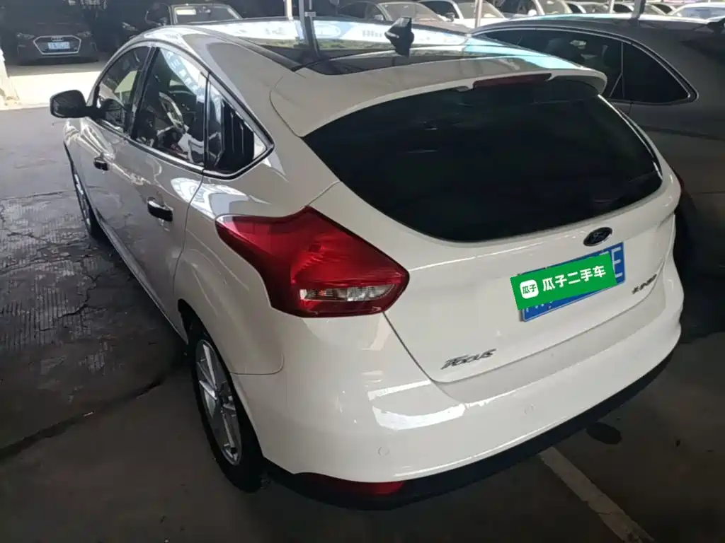 Ford Focus — миниатюра 5
