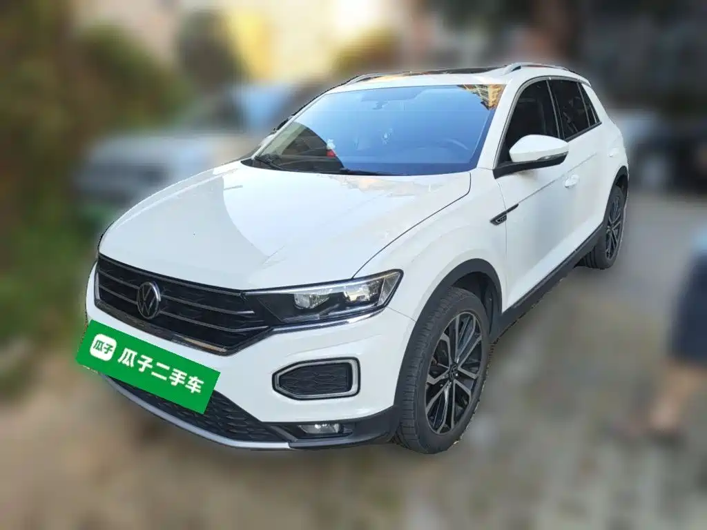 Volkswagen T-Roc — миниатюра 2