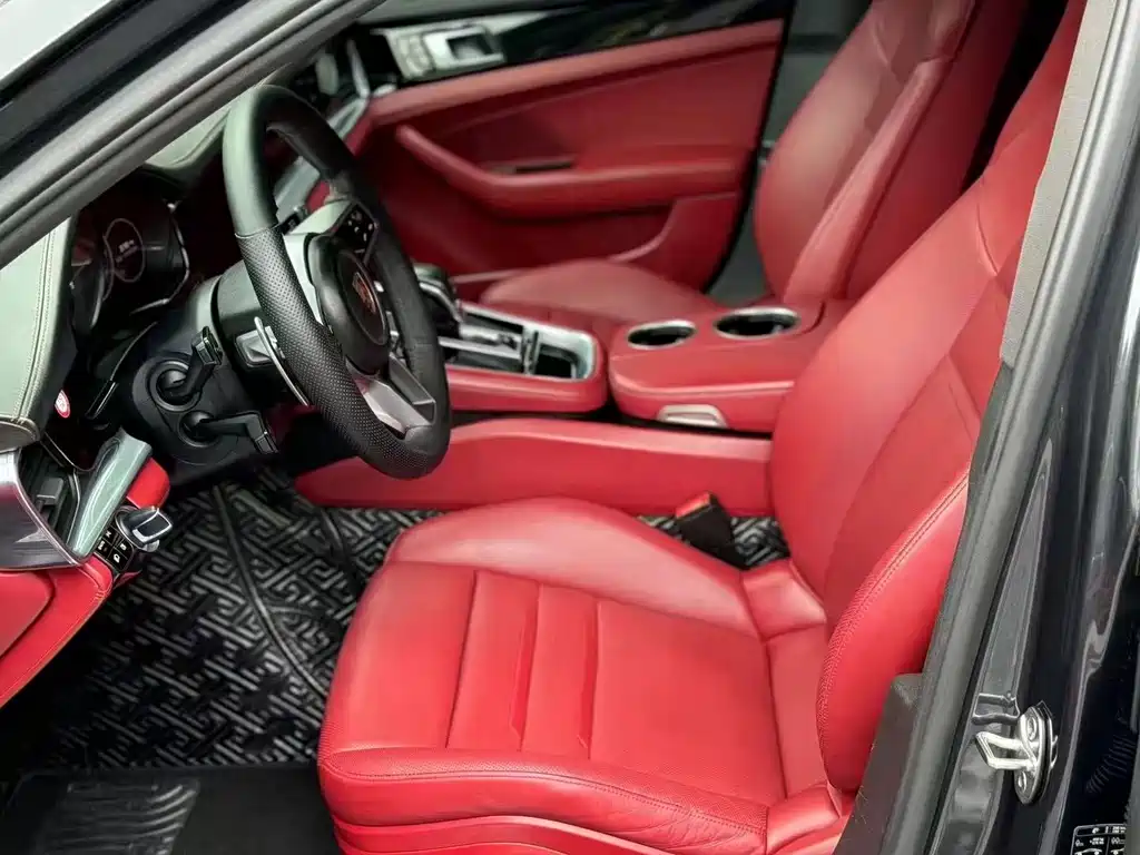 Porsche Panamera — миниатюра 3
