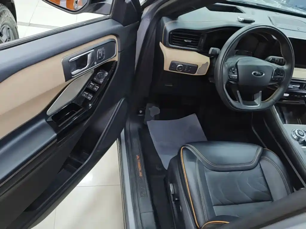 Ford Explorer — миниатюра 16