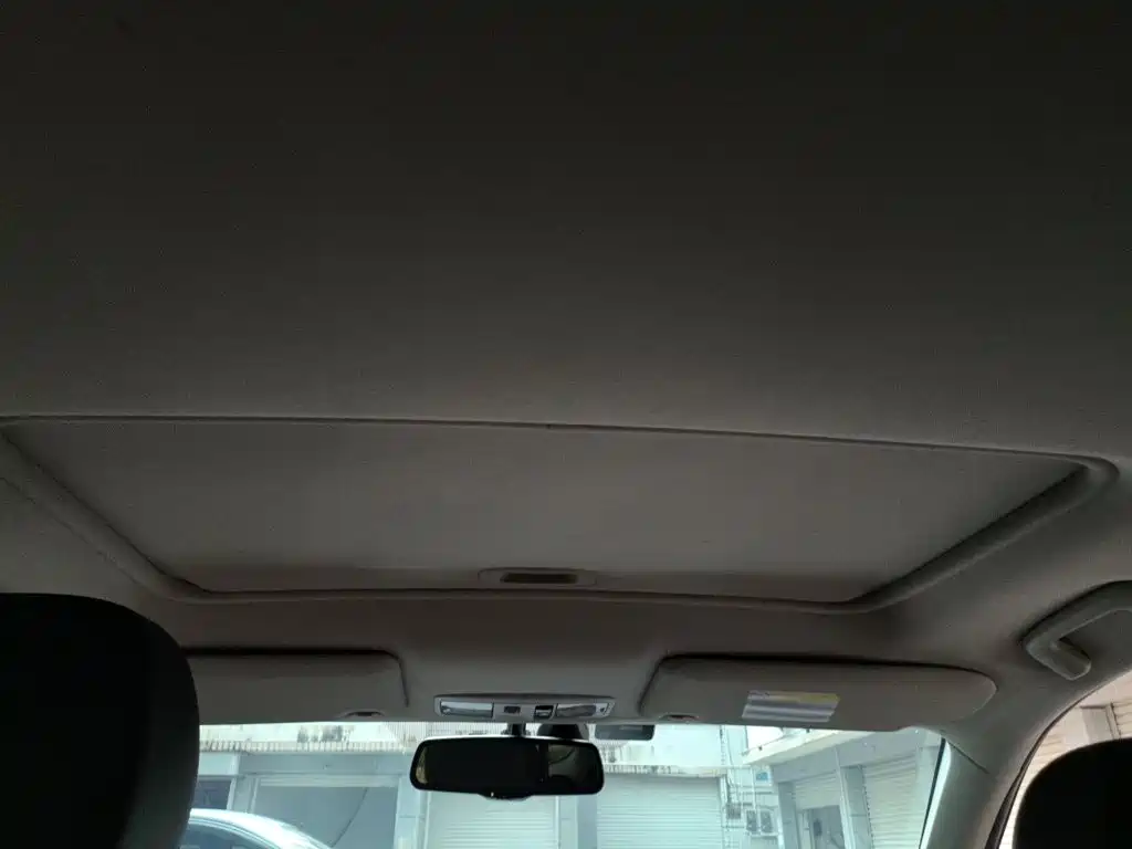 Mitsubishi Outlander — миниатюра 15