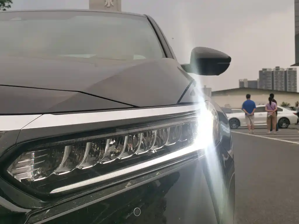 Honda Accord — миниатюра 4