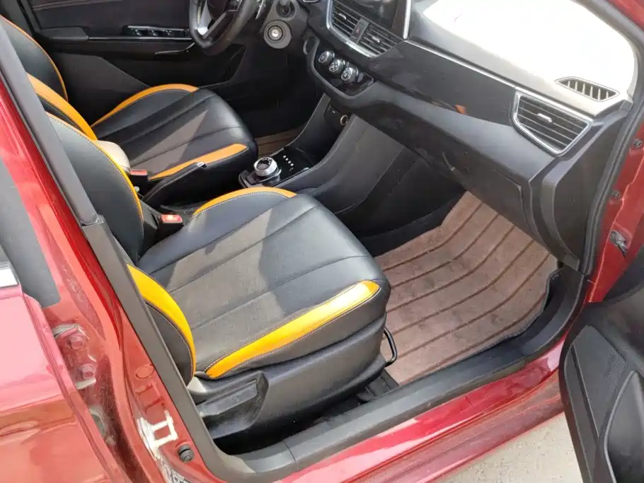 Baojun 310 — миниатюра 8