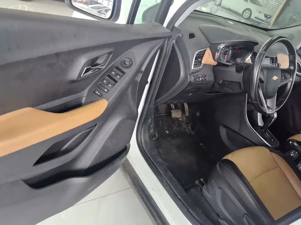 Chevrolet Trax — миниатюра 16
