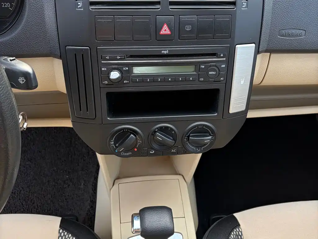 Volkswagen Polo — миниатюра 17