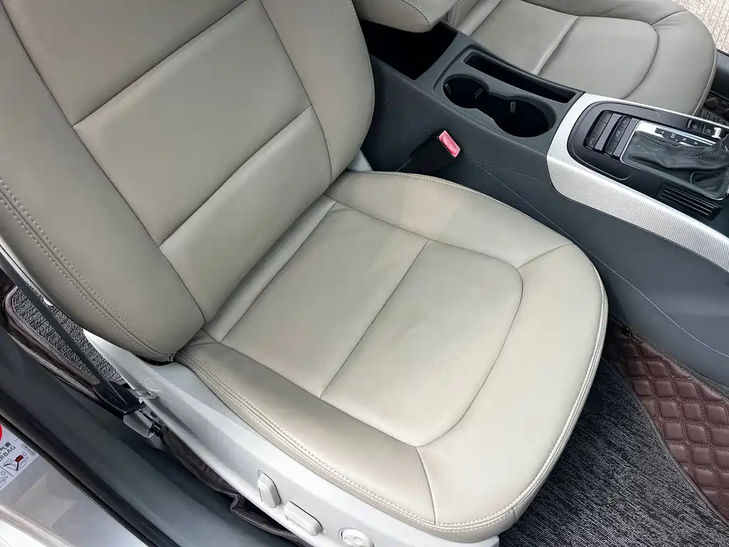Audi A4L — миниатюра 24
