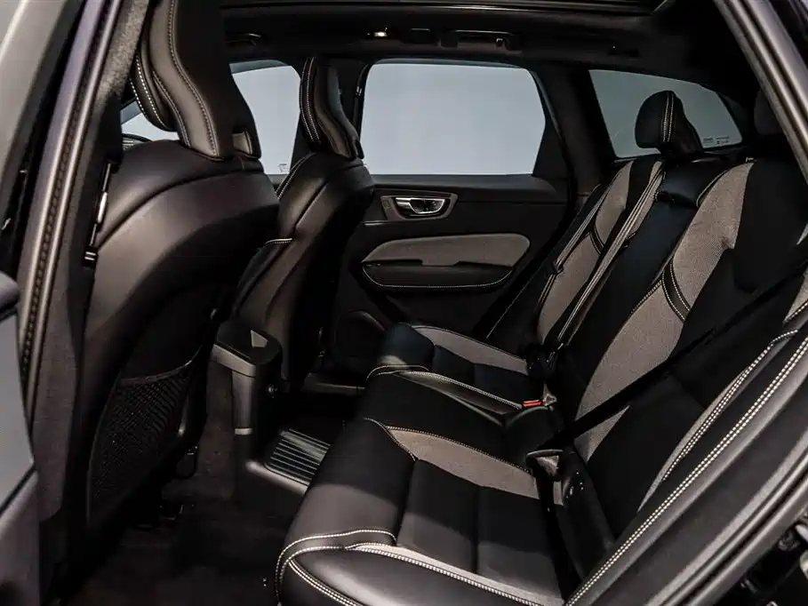 Volvo XC60 2024 T8
