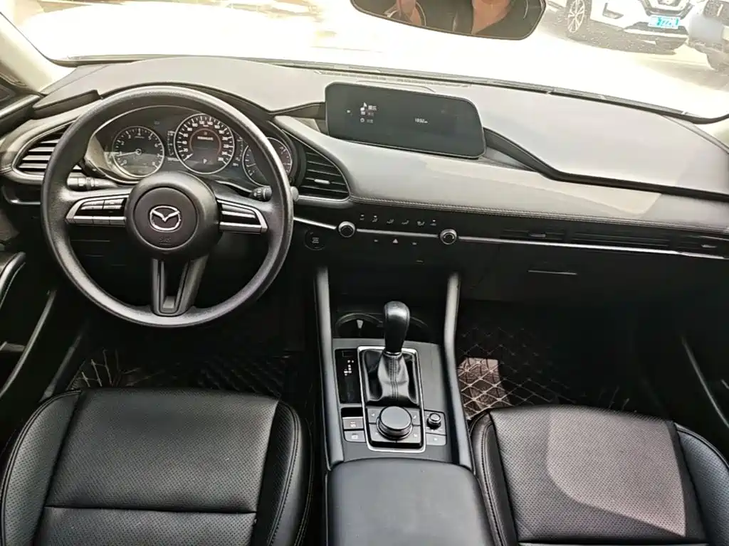 Mazda 3 Axela — миниатюра 10