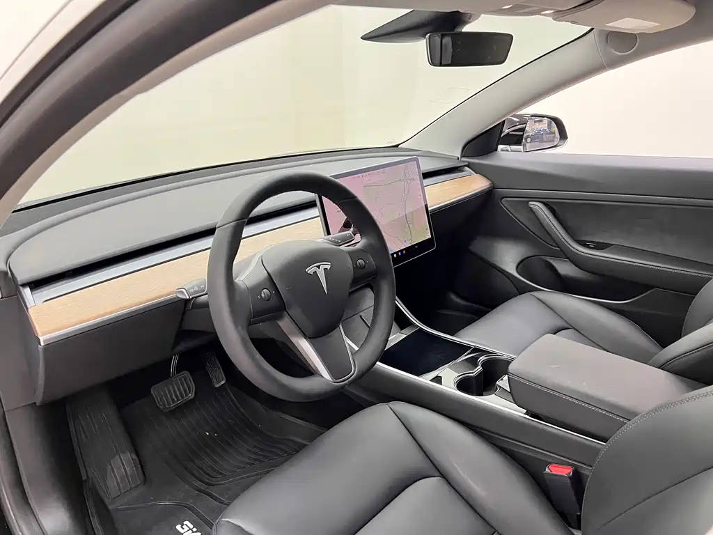 Tesla Model 3 — фотографии объявления, Фото 15
