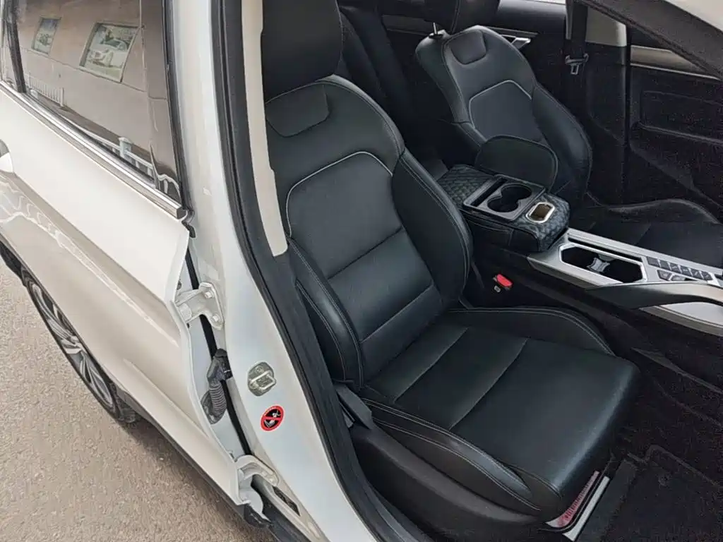 Geely Binyue — миниатюра 25